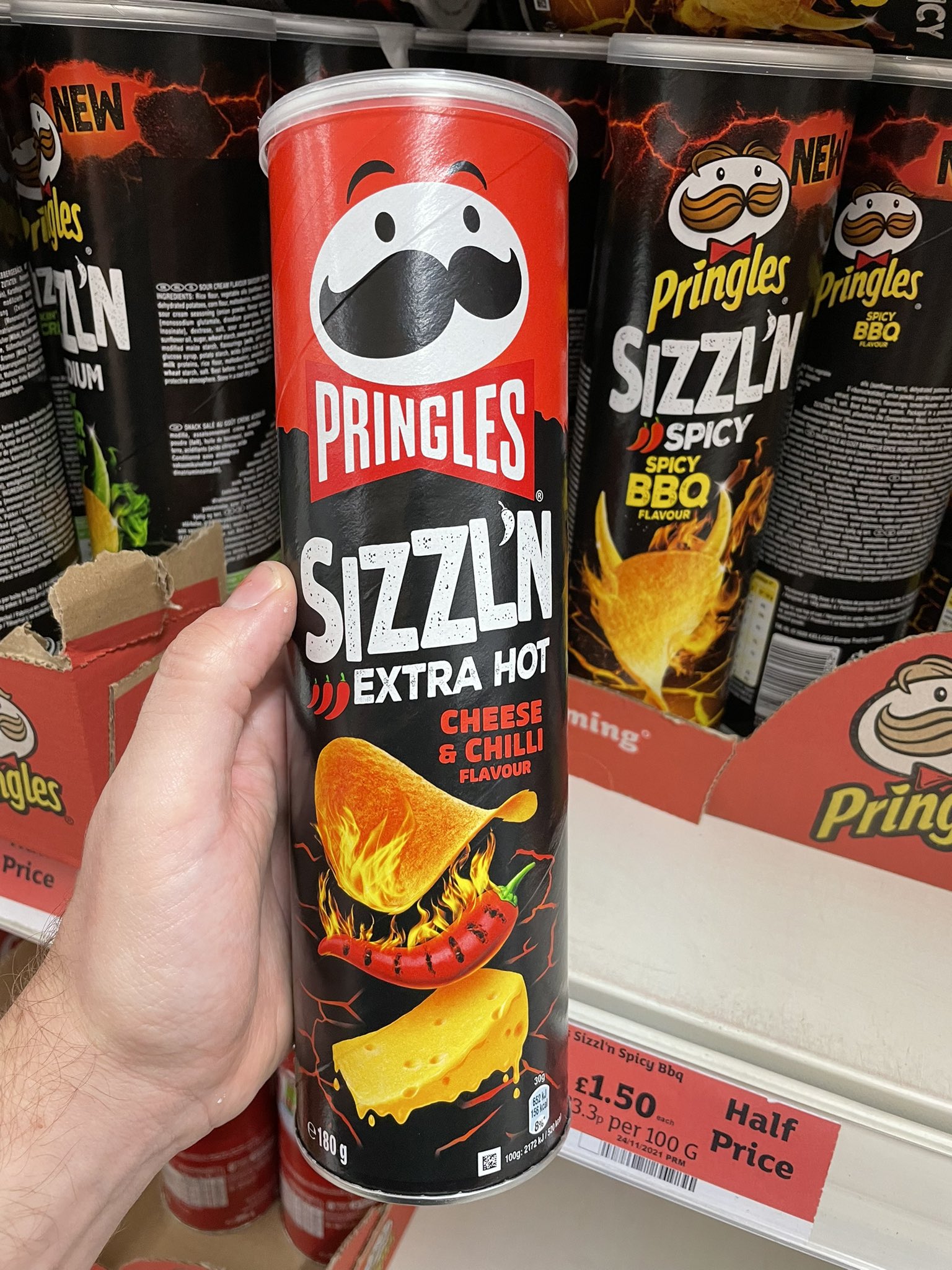 👀 #wellthisisnew @Pringles_UK Sizzlin\'! / #pringles on Well Sainsbury\'s https://t.co/jXs2lGTh0r\