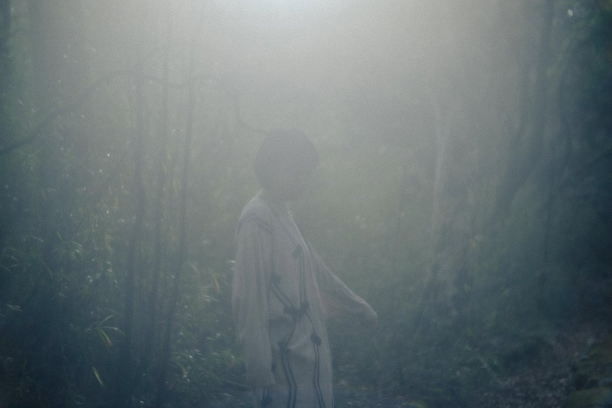 laulaa___'s tweet photo. 冬のはじまりである12月1日(水)、冬派(@__fuyuha )の1st シングル『moya』が配信リリースされます。🕊

心の機微を投影した柔らかいサウンドで皆さまを包み込めますよう…

一緒に冬の森を楽しんでいるような気分なってもらえたら嬉しいです。❄️ https://t.co/VJnkFNBdBn