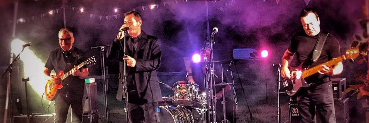 SOFFTProd's tweet image. Busy at Sofft Productions preparing for Hark! A Kells Christmas Carol and so in awe of the gifted line up we have in store that we had to share more about them with you all! Go check out our Instagram for more info

#LLPPS #meathartsoffice

@meathcoco 
@DeptCulturelRL