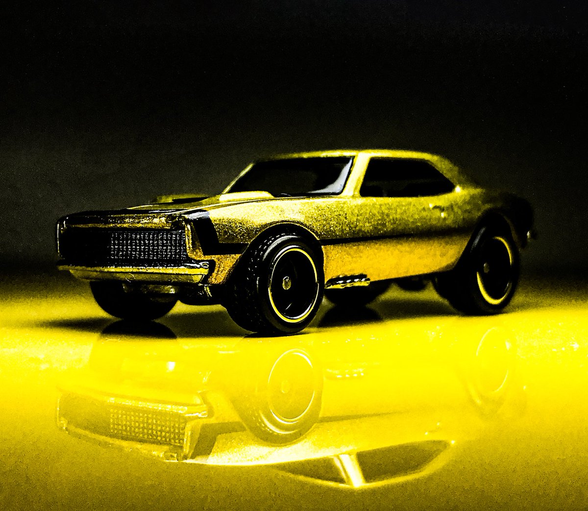 ToyCarBooster's tweet photo. Hot Wheels PREMIUM
‘67 CAMARO
#ホットウィール
#ミニカー https://t.co/TjcZFMfBHG