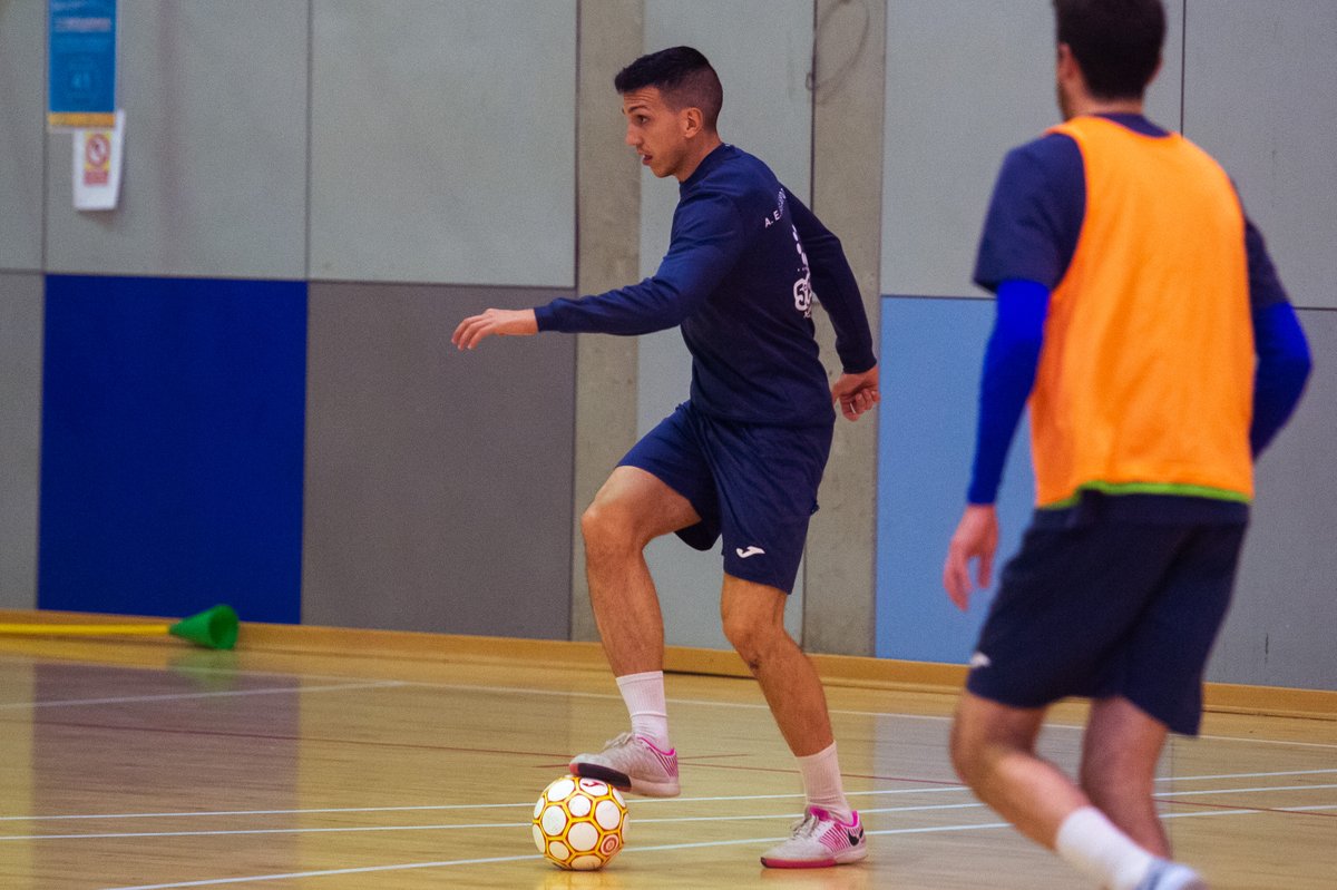 FCF_CAT's tweet photo. 🏆💪🏽 ‘’És difícil, però no impossible. Somiar és gratis’’, el gran repte de l' @aebellsport 

🆚 @CordobaFutsal 
📅 Dimarts
⏰ 20.00 hores
📺 https://t.co/CBlaqmJh1N 

📝: https://t.co/REBoOCpRIC

🎥: https://t.co/QFTlFFLLo7

📸: https://t.co/ZOBvIAaSat

#FCFTV #CopaDelReyFutsal https://t.co/yBOBdggxJT