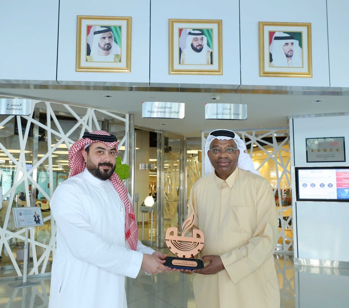 MakkahChamber's tweet photo. انطلاقًا من العلاقات بين الغرف التجارية،زارت #غرفة_مكة المكرمة مُمثلة بالأمانة العامة، #غرفة_دبي للإطلاع على تجارب الغرفة في مجال التحكيم وريادة الأعمال والتميز المؤسسي وأعمال التجارة الدولية. https://t.co/W44veYcJvR