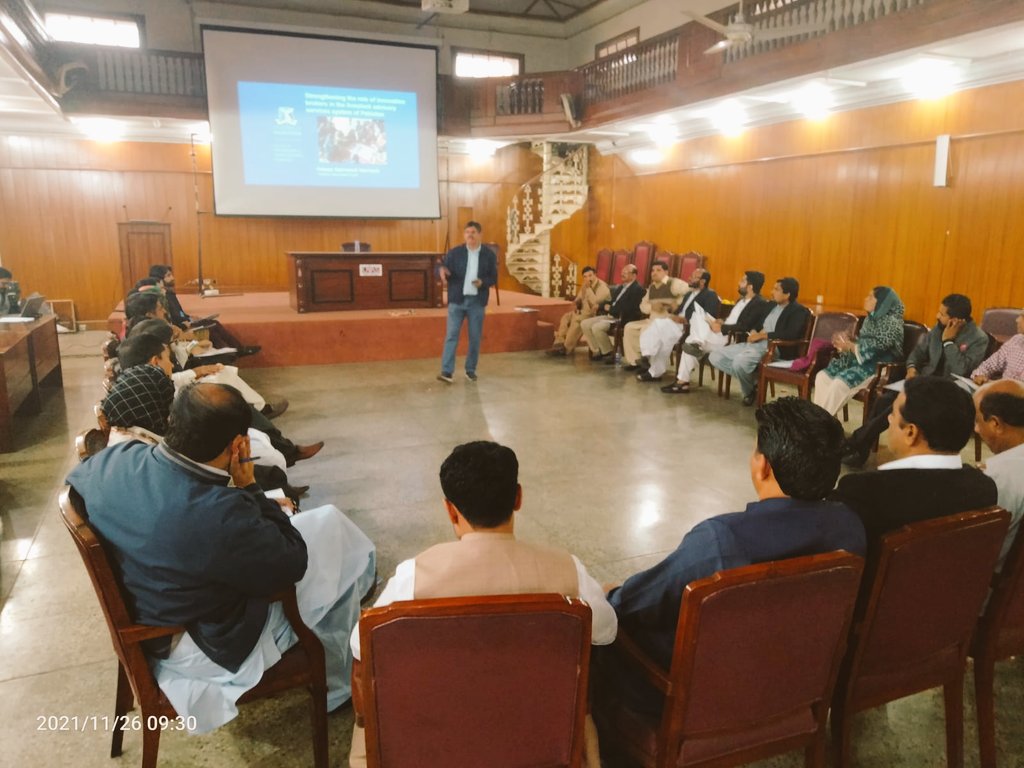 Anam42810883's tweet photo. Stronger together and learning from each other. Dairy-Beef project engaged farm advisors in 3 days training workshop on whole farming system approach 🐃🐄🐑🍖🥛💦🌾 Fun, worked and learned. @ACIARAustralia @AciarPakistan https://t.co/ts1YbkiPpr