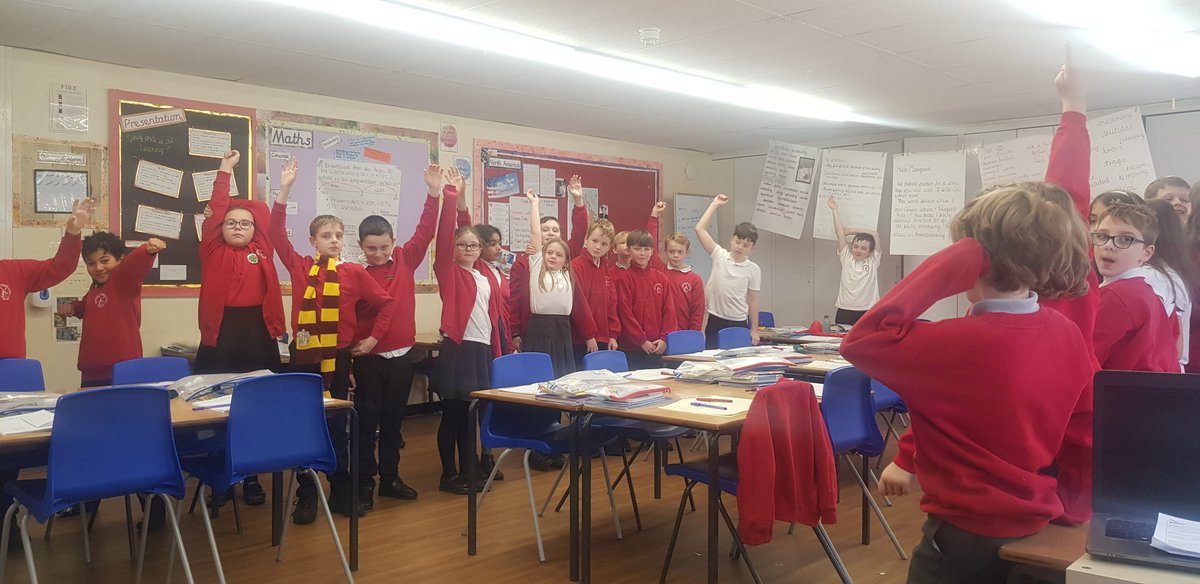 HMillSchool's tweet photo. Team 5 are debating whether Anna Quinn, from our text Cogheart, is going to be a friend or foe. @peterbunzl #cogheart #characterdebate #classdebate https://t.co/ZpCP2n09MJ