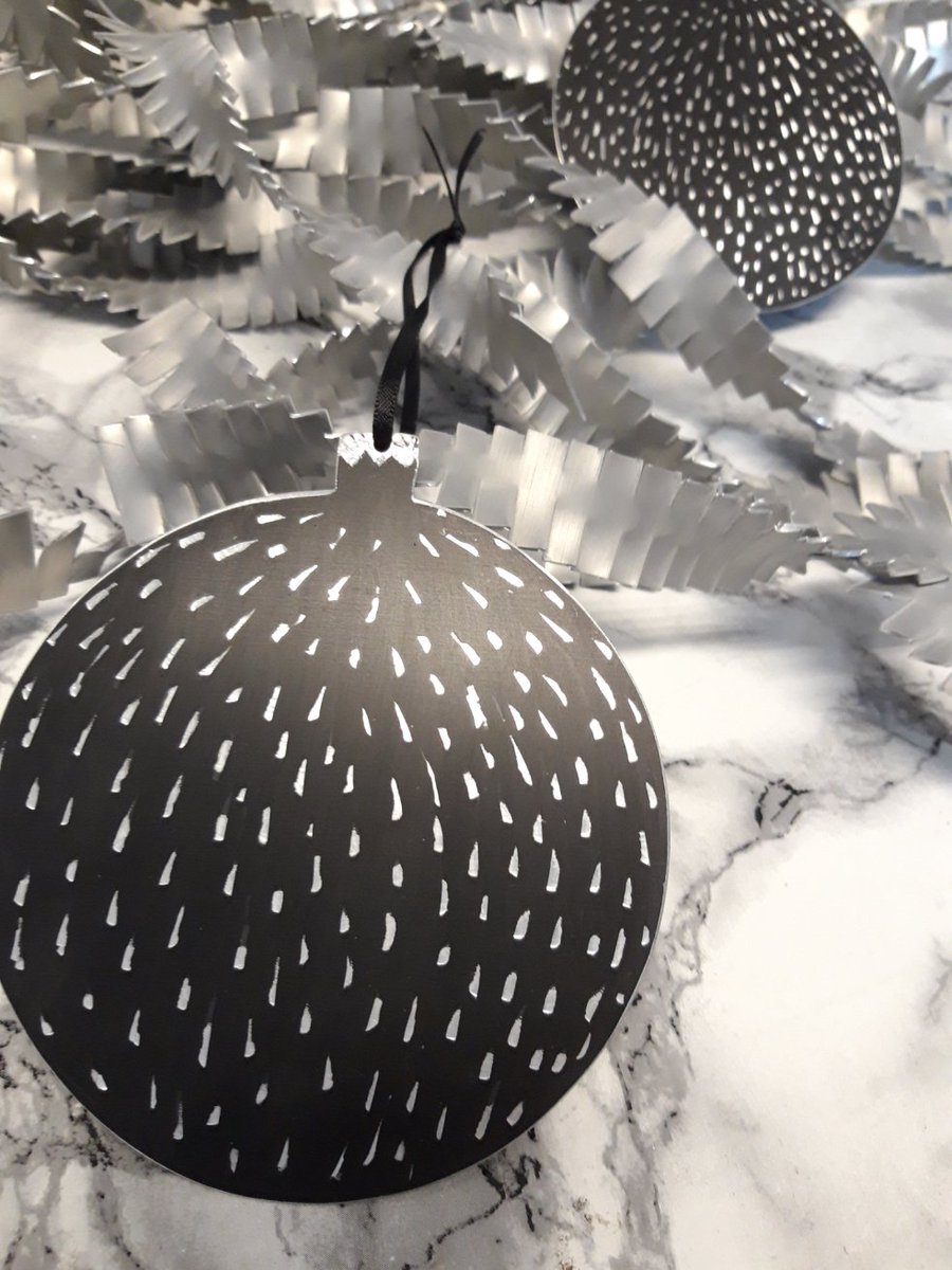 Working on an installation for my window at my studio. Come and see it @Cockpit_Arts in Deptford #cockpitmakersmarket #SallyLeesJewellery sallylees.com #christmasdecorations
