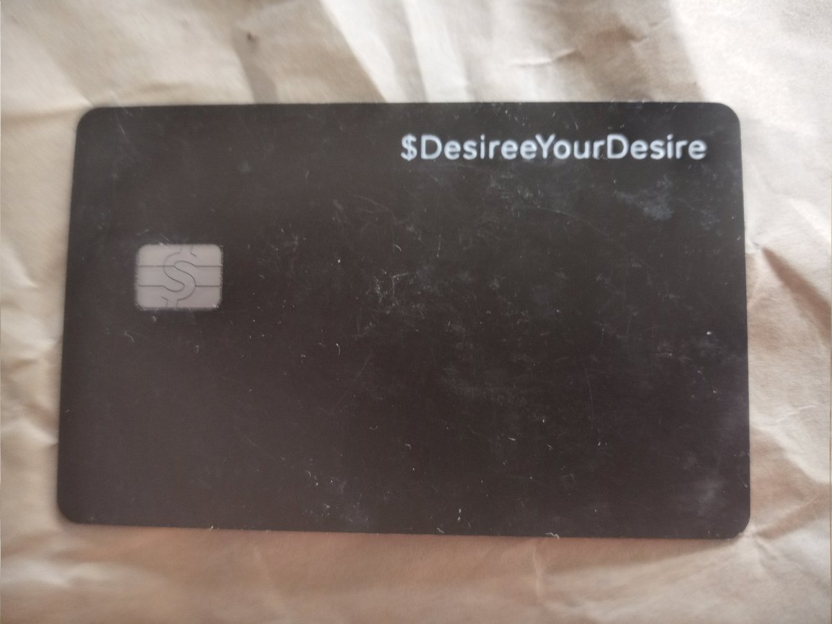 redd_desiree's tweet photo. Can a bitch get treated for lunch today or what? #DesireeTheBitch #YourSecretFantasy #BlackCrossDresser https://t.co/P41xup5S5S