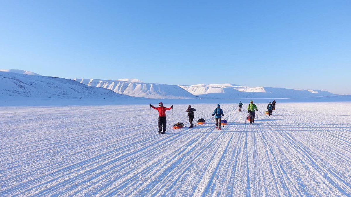 paulboslooper's tweet photo. Spitsbergen winter
Reisinfo > https://t.co/OjPhFgmoBG
Gegarandeerd vertrek 6 april (bijna vol)

Winter kamperen op Spitsbergen! Een pittige 5-daagse trektocht met pulka`s door het winterlandschap met overnachtingen in tenten.

🇳🇴 kamperen op het ijs
🇳🇴 `s nachts ijsberenwacht https://t.co/H7ZjieFXxp