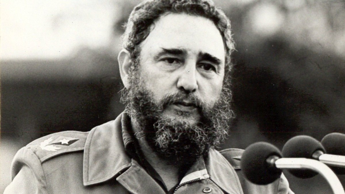 DiazCanelB's tweet photo. #Fidel: Esta lucha contra la discriminación de la mujer, esta lucha por la igualdad de la mujer ... debe de realizarla toda la sociedad. Y es tarea, en primer lugar, de nuestro Partido, es tarea de nuestras instituciones educacionales, y ... de nuestras organizaciones de masas. https://t.co/QSNPvfTui1