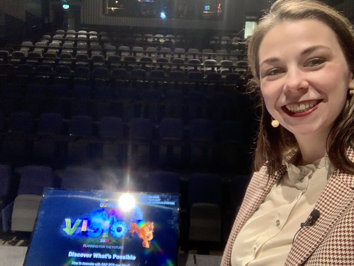 BocheVivien's tweet photo. All miced-up &amp; ready to go in 1 hour 🚀
Join me for my session at 13:30 in hall 5 to hear more about how to innovate with SAP Business Technology Platform 💥

 #sap #technology #sapbtp #sapuki #ukisugconnect #lifeatsap https://t.co/5QOilymFPe