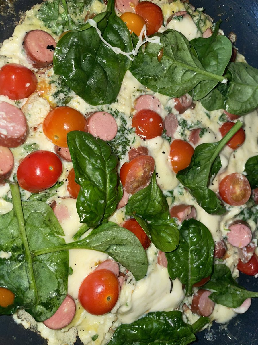 beesosapp's tweet photo. Alimentación con un toque artístico, qué tal está pizza 🍕 hecha en casa 🏠  Pizza Saludable By @ladyorofit 
Healthy Pizza By @ladyorofit #pizza #food #beesos #pizzalover #pizzatime #foodie #delivery #pizzeria #pizzalovers #foodphotography #foodblogger #yummy #foodlover https://t.co/MoswLpMR1I