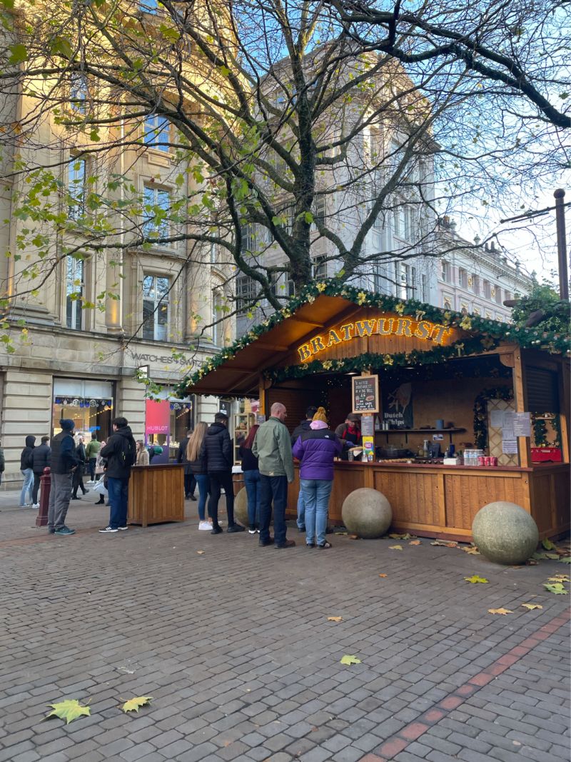 ITWorksrec's tweet photo. It’s nearly December and we are starting to see Christmas Markets making appearances in different cities around the UK.

🎅 Have you visited any yet? Is seeing them in November too early?

#ITWorksRecruitment #Christmasmarkets #Christmas #MondayMotivation #ERP #HRIS https://t.co/CzetPtGEDL