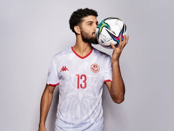 Aigle2Carthage's tweet photo. Fᴇʀᴊᴀɴɪ Sᴀssɪ | فرجاني ساسي #FS13 🇹🇳

#كأس_العرب #FIFArabCup

#Portrait 🖼 https://t.co/HNu8koH92t