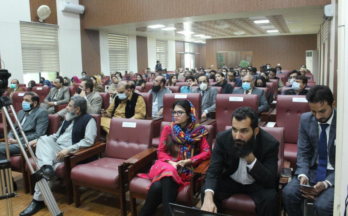 MuradRaasMR's tweet photo. Launched Formative Assessment Policy &amp; AEO Leadership Programme. It targets professional development, capacity building &amp; support for better job performance. Expect more digital tools from us as we continue modernizing the SED. Great job done by PEC, QAED &amp; PESP III. Team effort. https://t.co/OJHXNyQ8d6