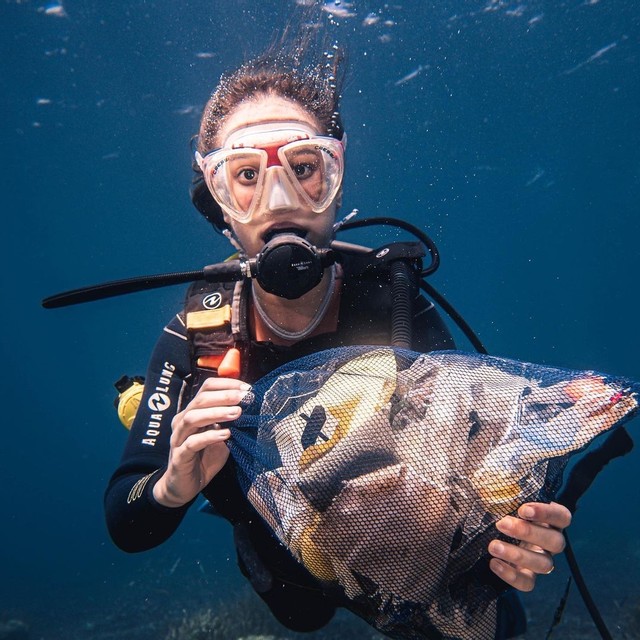 padiaware's tweet photo. As part of your #newyearesolutions, commit to make #EveryDiveaSurveyDive.
It's important to submit your data to our global underwater database informing marine debris research.
https://t.co/38QFp9JDZt
#DiveAgainstDebris #AWAREimpact #LocalActionGlobalImpact
📷 @SaltyWarriors https://t.co/9DZIezNzGf