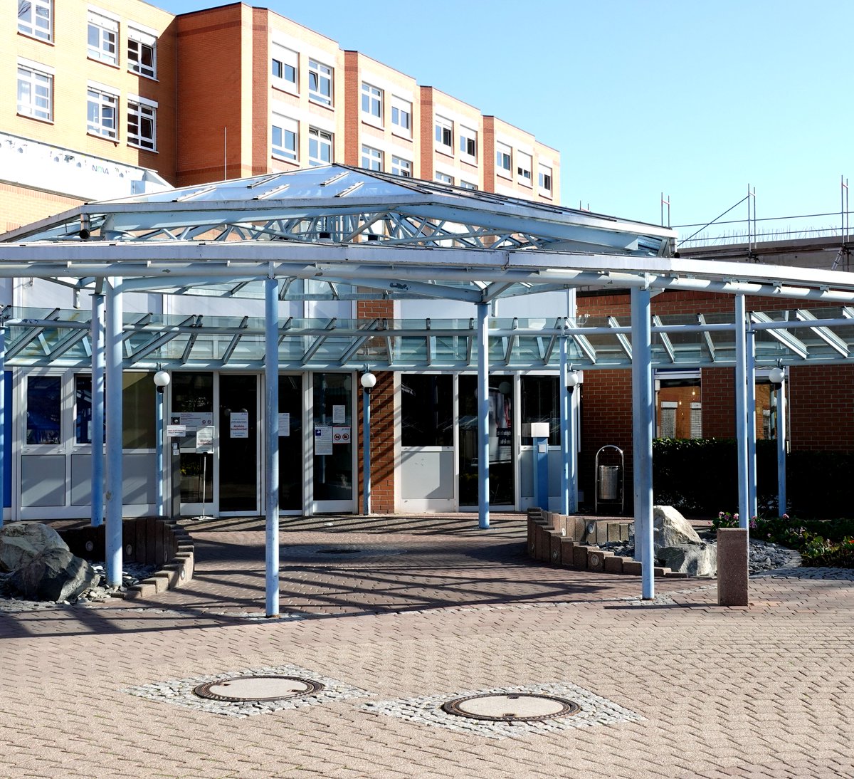 Ortenau Klinikum Offenburg-Kehl morgen (Dienstag) telefonisch nur eingeschränkt erreichbar: ortenau-klinikum.de/aktuelles/mitt…