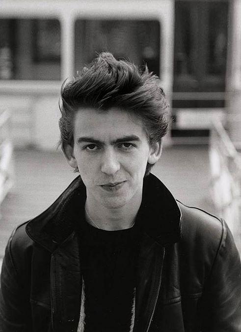 RockHistoryPics's tweet photo. Today marks 20 years since we lost George Harrison to lung cancer at age 58. Way too young for the legendary Beatle.

#GeorgeHarrison #TheBeatles #rocknroll #Legend https://t.co/201BLdaqmY