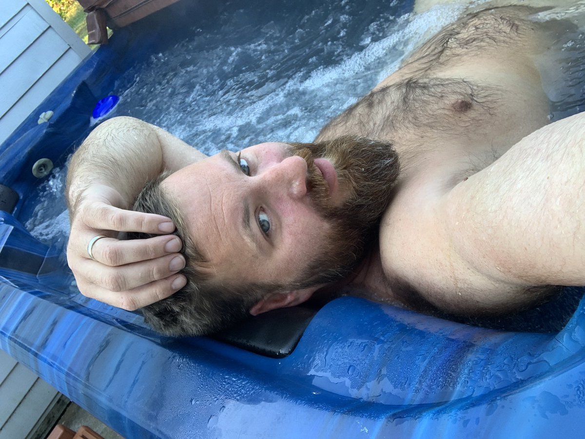 jaycc11987's tweet photo. Morning, little early hot tub to start the day off right retweet if you want to join. #Good Monday #bear #bearded #BEARD #hairychest #hairypits #armpitlover #armpits #BLUEEYES https://t.co/mA30hiyfrl