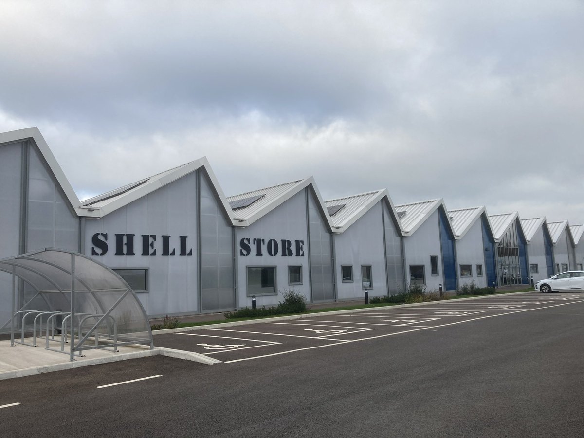HfdMeansBiz's tweet photo. We had a great visit to the amazing @HerefordEZ Shell Store last week. We have some really exciting news to share very soon π #HerefordHour @marcheshub @HfdsCouncil #HerefordHour #HMBiz #ShellStore https://t.co/v4qHS5yoSJ