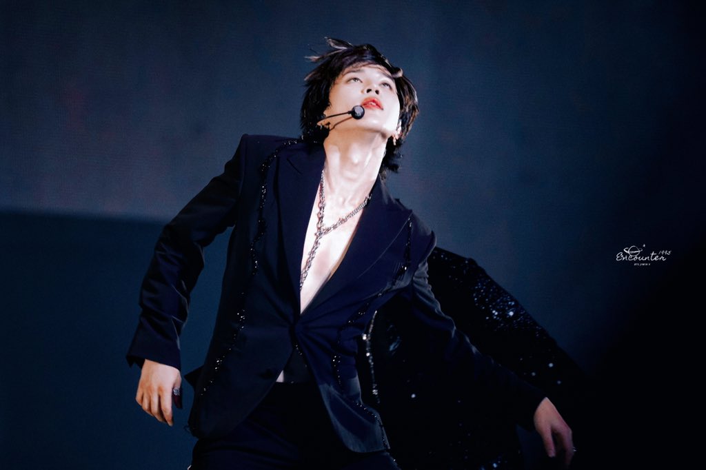 encounter1995_'s tweet photo. 211128 LA day2 HD
🔥🥵🥵
#JIMIN #지민  #박지민 
#BTS     #방탄소년단 https://t.co/G4EGHV7hd0