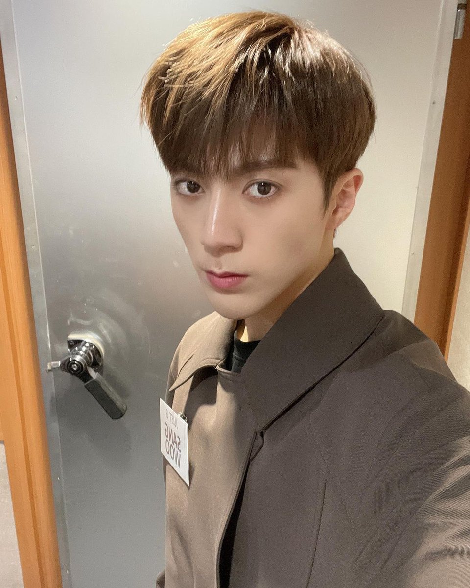 JUSTB_PARAGUAY's tweet photo. โฎ TRAD | IG Arirang Radio Music Accessโฏ
#VIP_ACCESS con #JUST_B๐ฅ
TICK TOCK ๐๐๐๐๐๐
Hay alguien que aรบn no haya hecho el desafรญo TICK TOK?
Ten cuidado๐คญ Es tan bueno que puedes volverte adicto๐
#JUSTB #์ ์คํธ๋น @JUSTB_Official @JUSTB_twt https://t.co/De7Xhv77Bs
