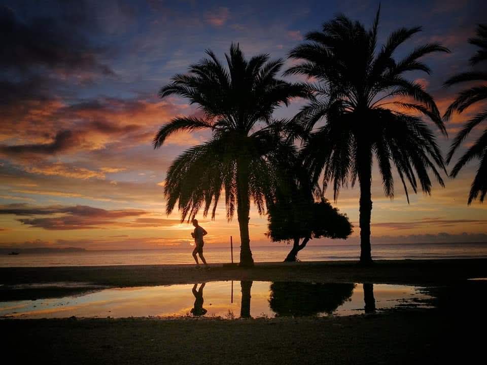 lolip4451's tweet photo. #contraluz #amanecer #despuesdelalluvia #naturaleza https://t.co/hll9f6EJjR