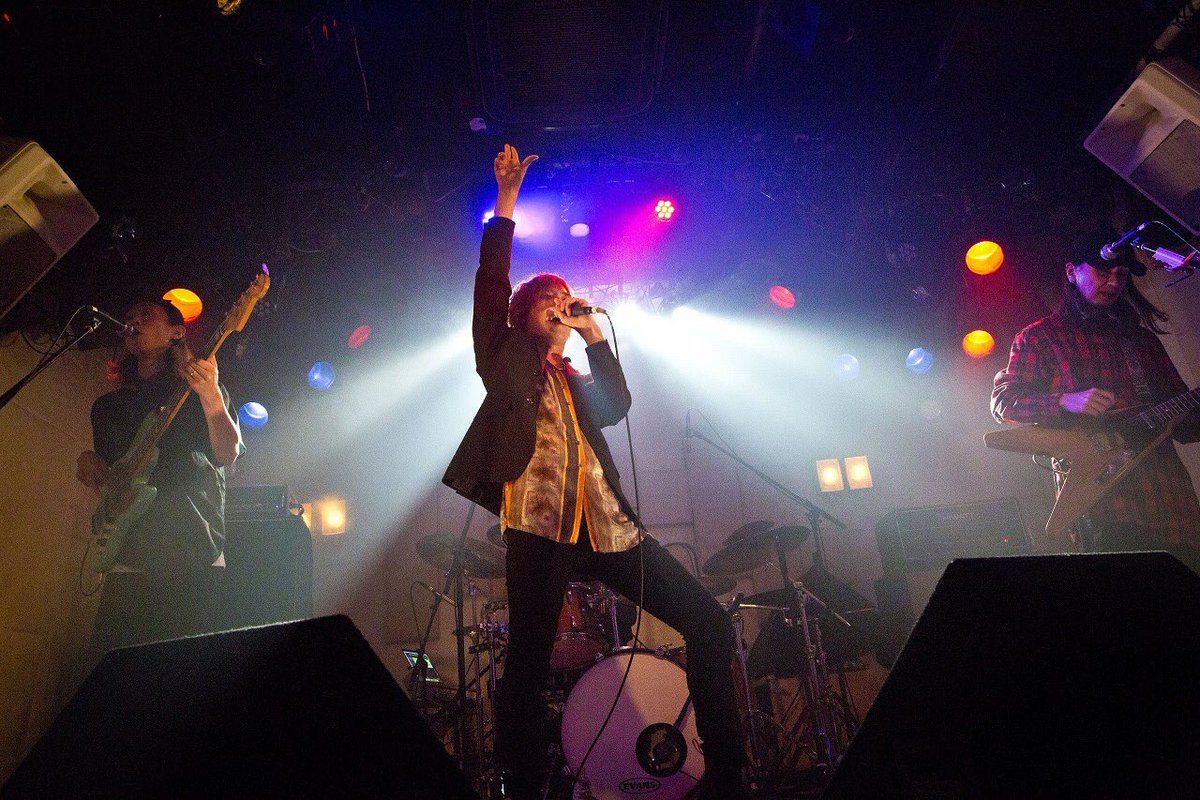 isshie_css's tweet photo. https://t.co/l5h4tuzl6a
#フラチナリズム #10周年
#下北沢MOSAiC
#ライブハウス
#LOSTROOTS #8周年
#Fielz
#Manumit
#てりやきパープル https://t.co/YV7ah2NZKz