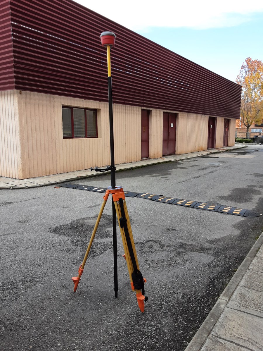 Grafinta's tweet photo. Gracias @IGME1849 por confiar en Grafinta!
Grafinta culmina con éxito la entrega y formación de los receptores GPS modelo G7 de Pentax para el INSTITUTO GEOLÓGICO Y MINERO DE ESPAÑA. https://t.co/XnpZVoZEoJ