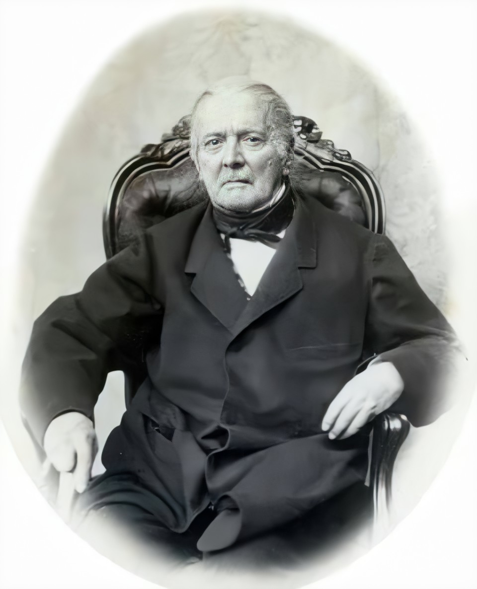 El 29 de noviembre de 1781 nace en Caracas Andrés de Jesús María y José Bello López. Uno de los más grandes humanistas de América, Andrés Bello fue redactor del Código Civil chileno y primer rector de la Universidad de Chile. Murió en Santiago el 15 de octubre de 1865.