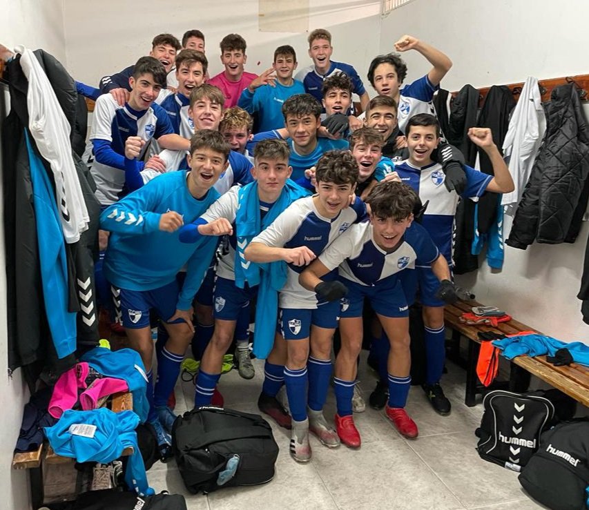 dacajuz's tweet photo. EQUIPAZO +3...  otra más!!!...afinando a la orquesta, cada día suena mejor????
Disfrutando lo que nos queda. ⚽⚽. @anthonigomez20. https://t.co/DN65JJoe6Y