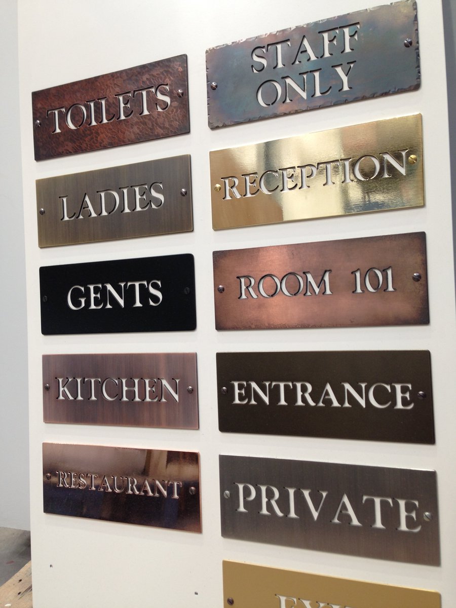 Bromleighs's tweet photo. Signs #anysize #housesigns #manufacturing https://t.co/bDDg91mw2s