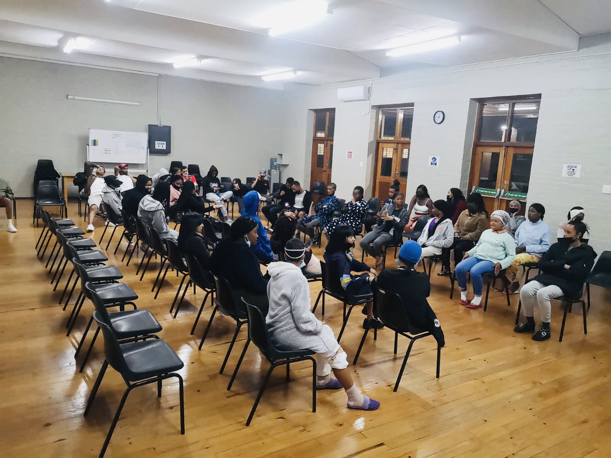 AlbertFritz_'s tweet photo. I am pleased to report that the Department of Community Safety #DOCS has been providing a safe space for study to 60 grade 12 learners from schools in Hanover Park to prepare for the 2021 National Senior Certificate (NSC) examinations. #WCSafety 

➡️ https://t.co/qW5B4ImR2T https://t.co/Dgt4sbUkf3