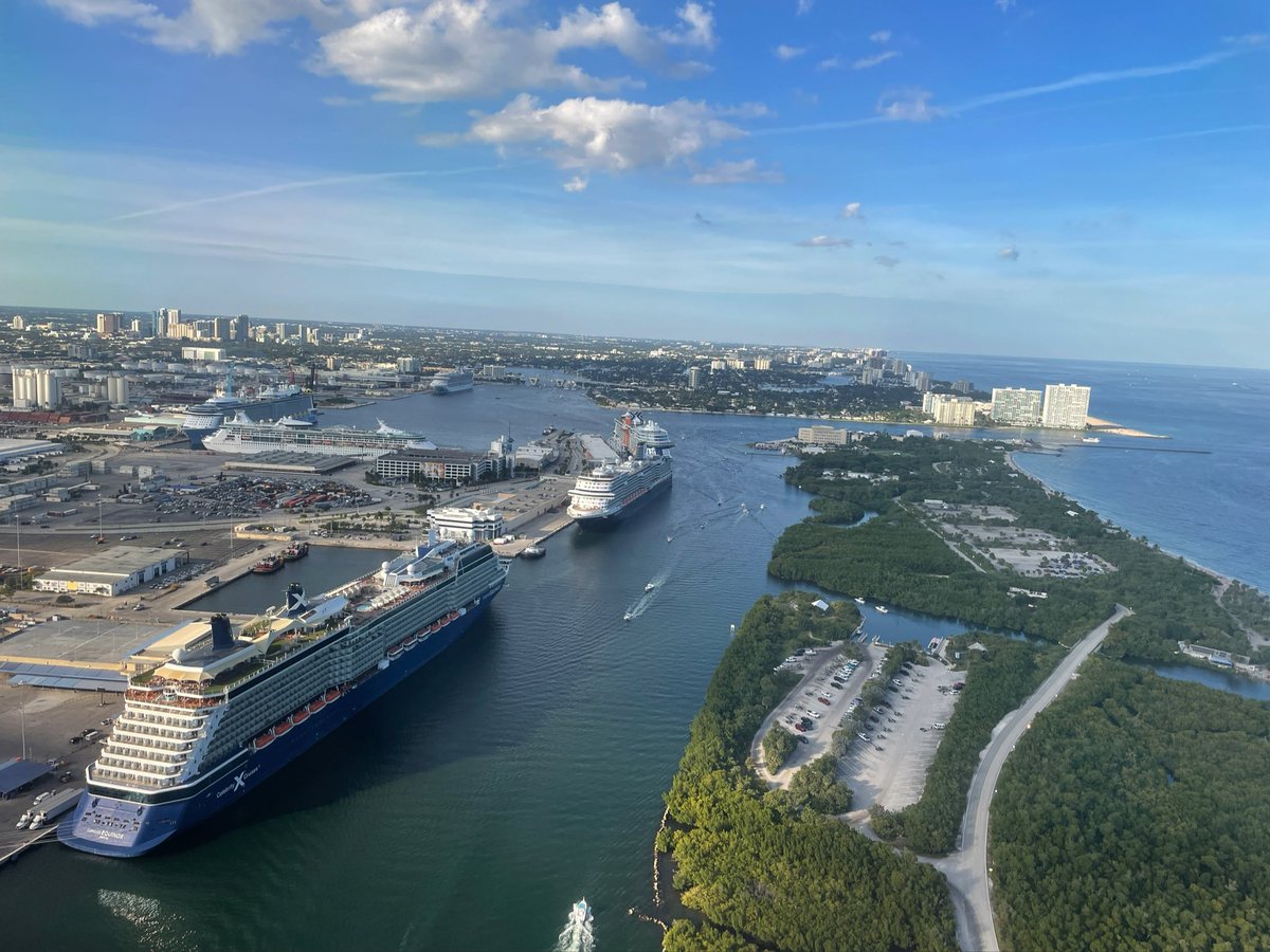 mlstotts's tweet photo. gm. from miami https://t.co/Fj9zt8tgF5