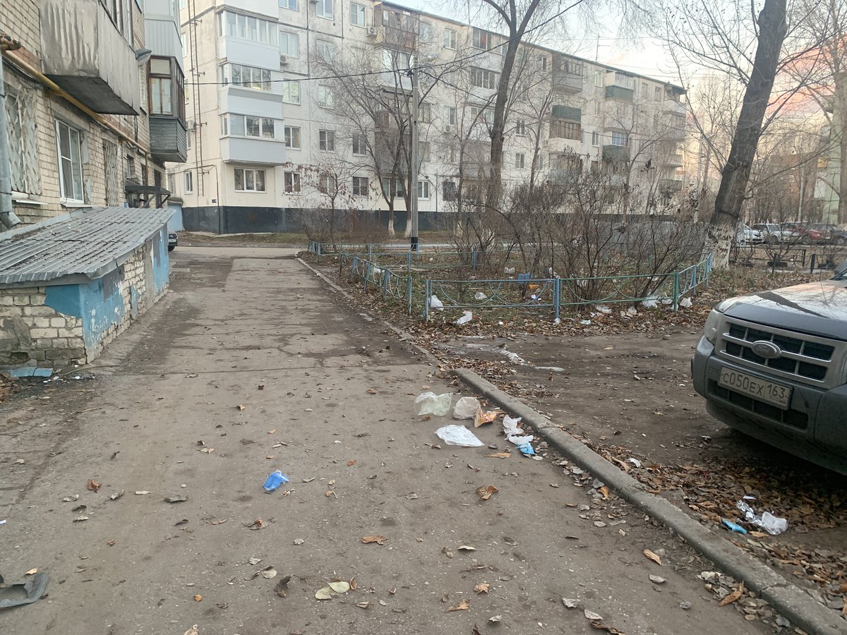 SeregaChirkov's tweet photo. Хочу поделиться с жителями #тлт о своём опыте обращения в недавно созданный МЦУ #Тольятти! 
Слушайте друзья - это неожиданно оперативный канал для решения насущных городских проблем!
В пятницу обратился, а сегодня во дворе чистота!
@na_renc, создание МЦУ оправдано, спасибо!✊ https://t.co/ICNklKSQaJ