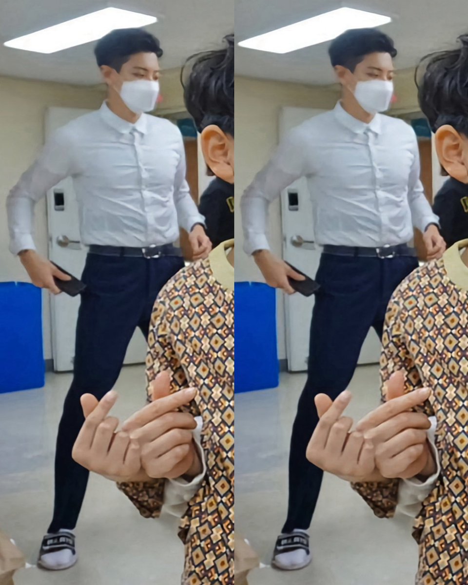 chanyeol tweet media