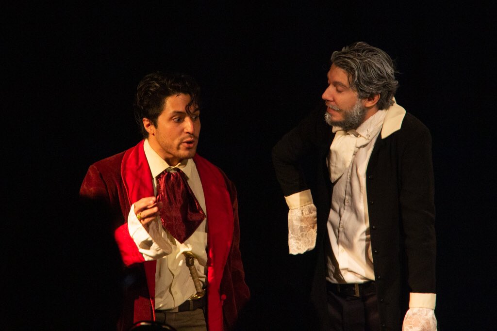 ¡Esta es tu última oportunidad de ver El Avaro!

Hoy a las 11:30 podrás disfrutar una última función de esta comedia de Moliere que nos trae @teatroucab, dirigidos por Nicolás Barreto 

📆29 de noviembre
⏰11:30 AM
📍Sala Virginia Aponte (PB Módulo 4)
🎟 Entrada Libre