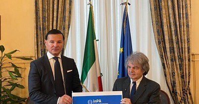 DanieleImprota's tweet photo. #Fintegration #new #book di @AngeloDeianaTW scritto insieme a @RobertaCaselli #banche #fintech #finanza #BigTech. @bancaditalia @UfficioStampaBI @FeBAF @LibroPossibile @Diffondilibro @Raiofficialnews. @ConfAssTW #laretedellereti #anpib #ancp @AuxiliaFi #ConfassociazioniDigital https://t.co/2SnME0CvQ7