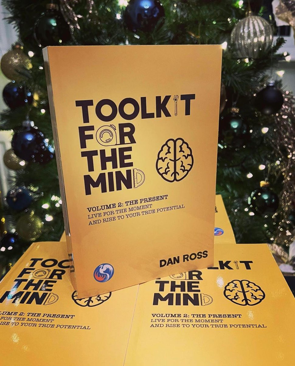 The ideal stocking filler for a 2022 of positivity and development - although at 378 pages, it'll need to be an XL stocking 😆🎄🎅