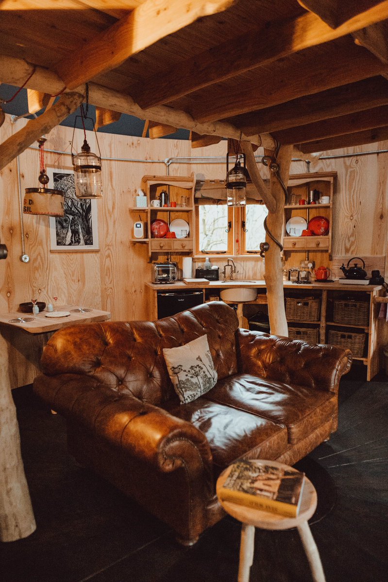 LittleMenherion's tweet photo. Arwen - storm on the outside - magic on the inside ⛈🧚‍♂️
Happy post-Arwen everyone Hope you’ve all managed to stay safe &amp; warm and avoided the storm. Our lovely guests have had the benefits of enjoying the fairy magic of Arwen inside:
#relaxing #inthemiddleofeverywhere #cornwall https://t.co/rG7lLTAojg
