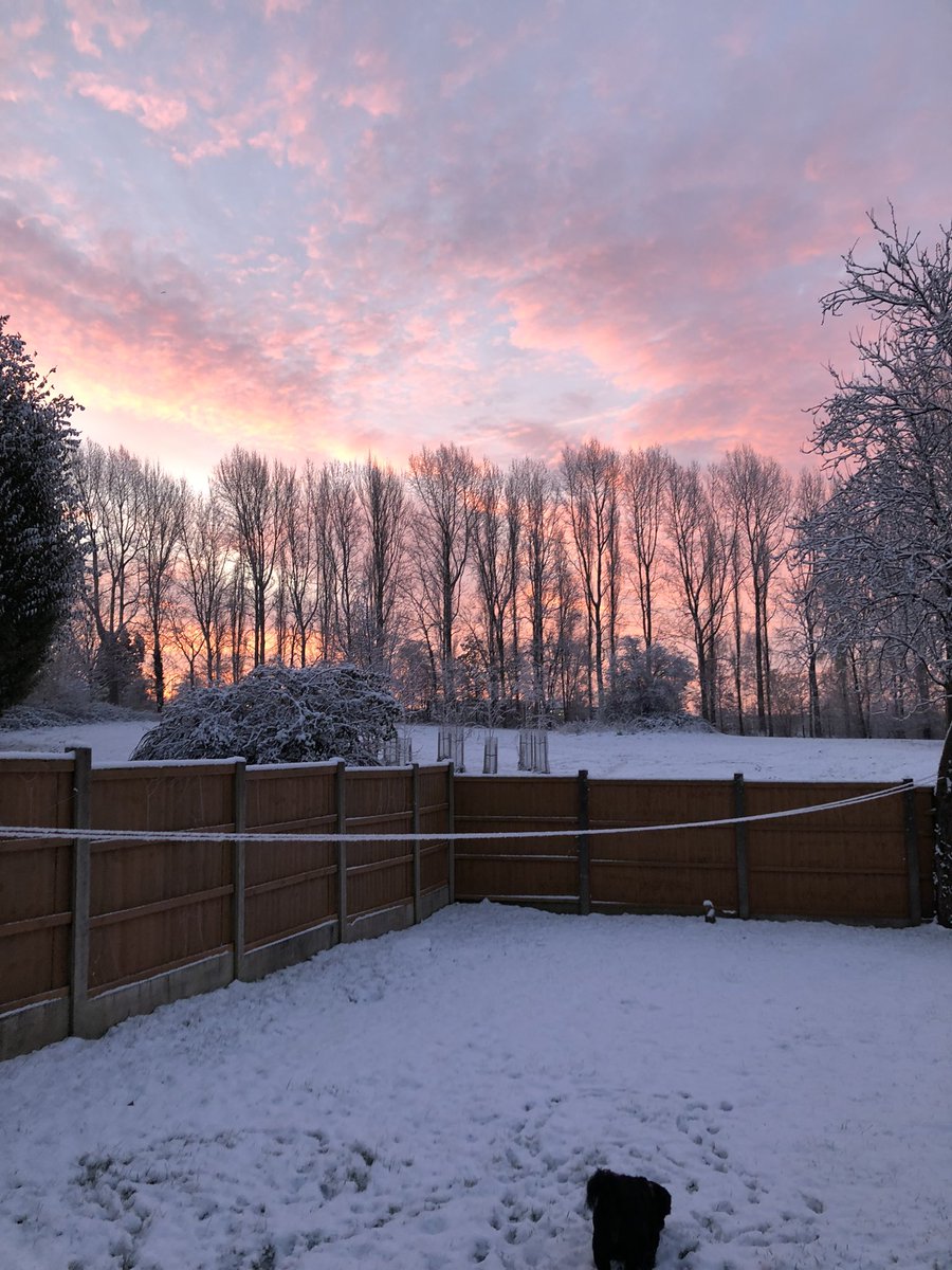 legallyb28's tweet photo. @TheMancUK @itvweather 

Lovely pictures of Somerset Road Fields, Failsworth this morning and today. https://t.co/IO79p2KGNX