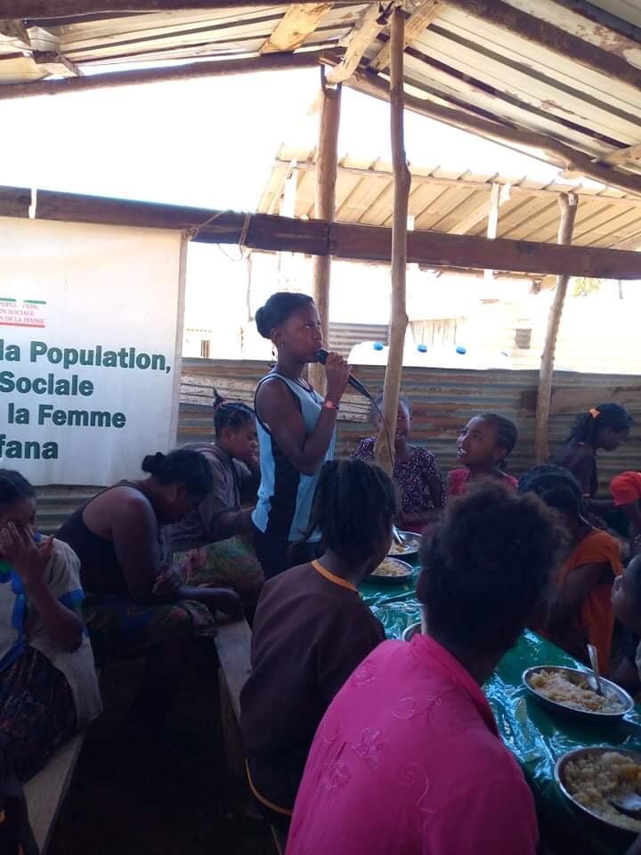 #16Days campaign ongoing in #Madagascar with community outreach activities on sensitization to #EndGBV, preventing #EarlyPregnancies, & training sessions in 3 regions w/ our partners & donors @JapanEmb_Madaga, @PamMadagascar, Min. of population & women empowerment, #FISA