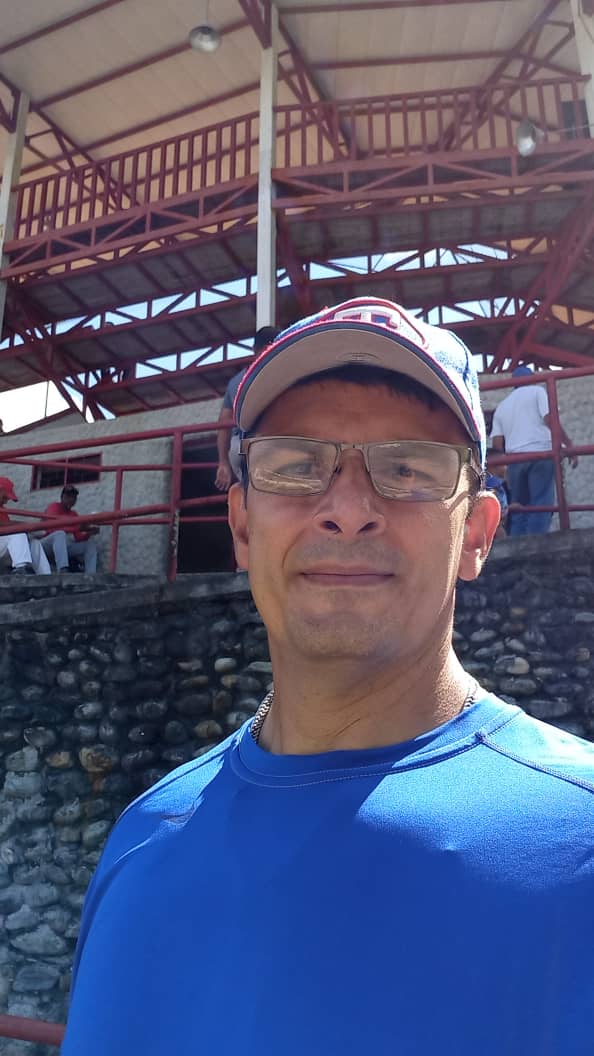 Saludos mi gente desde La maravillosa ciudad de campo Elías hermoso estadio.