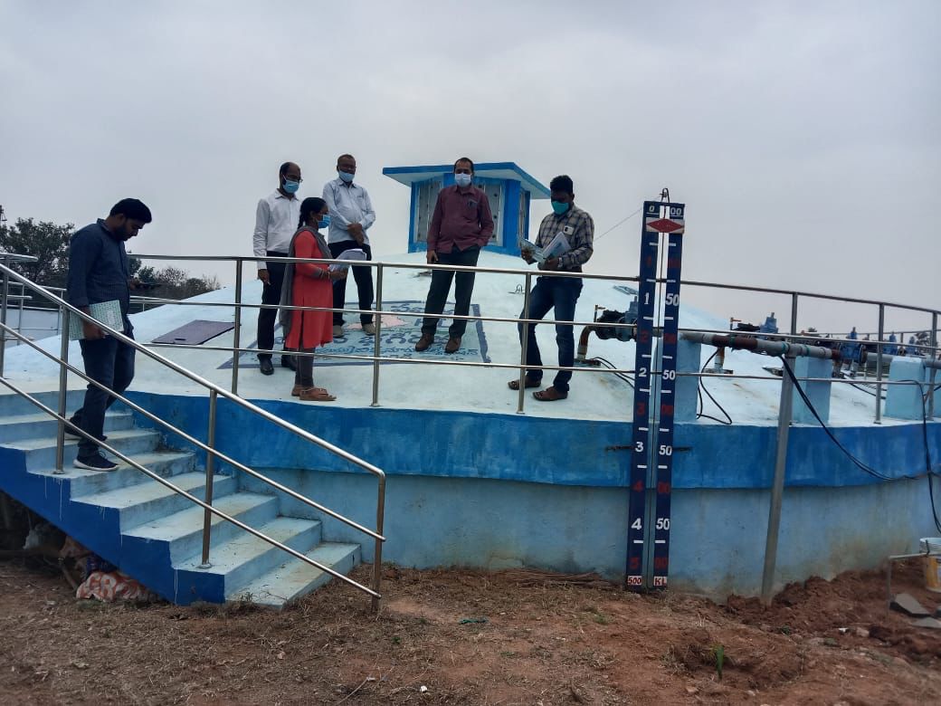 mb_telangana's tweet photo. #Missionbhagiratha Team inspecting Sri K.Rajendra Kumar SE #Nizamabad @ pumping stations #bhiknur rly stn, #gurjakunt &amp; #peddaipalli (Rajampet mandal) in #kamareddy (D) .@SmitaSabharwal @DayakarRao2019. https://t.co/FrgiZ5AYzF