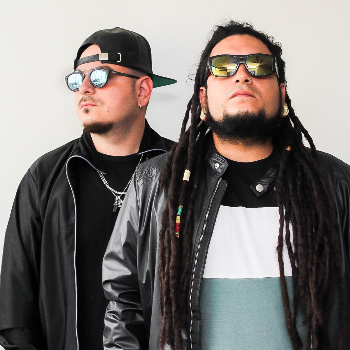 Ya escucharon nuestro nuevo tema "Dile" ? , Disponible en todas las plataformas a nivel mundial .
open.spotify.com/album/1k8CayFR…