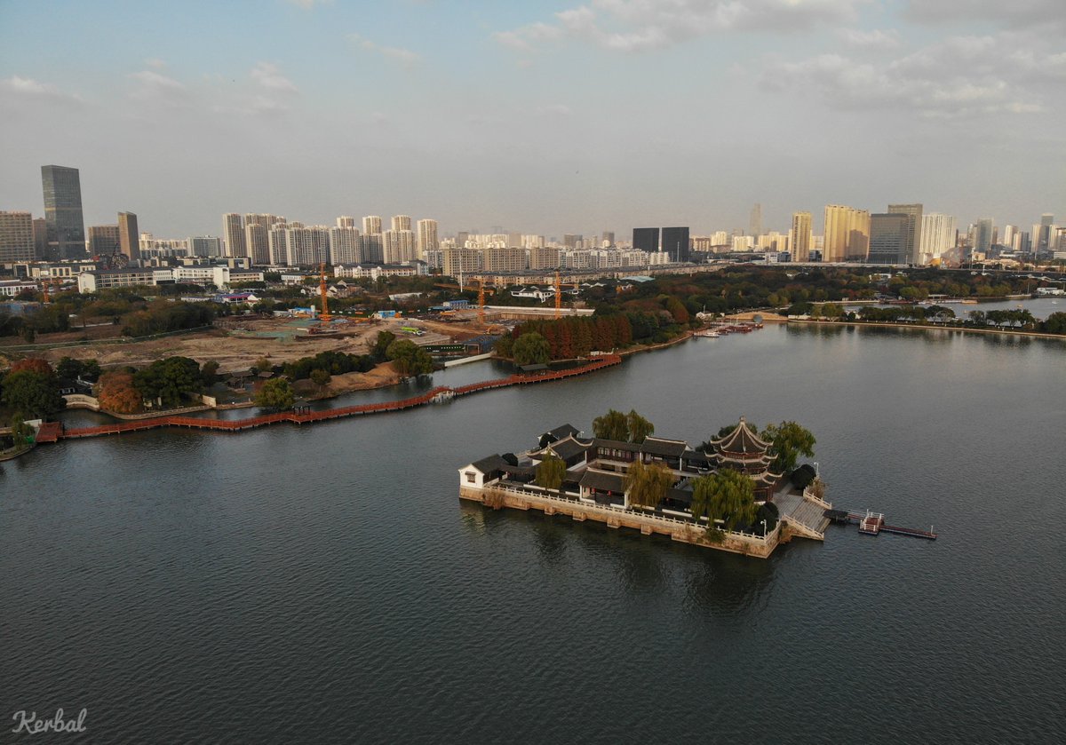 EthanChenYC's tweet image. Isolation #suzhou #soochow #travel #travelphotography #SonyAlpha #AutumnFalls