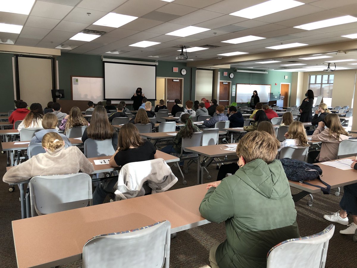 MrsJKRadcliffe's tweet photo. Thank you @IvyLburgBville for hosting  @S_DCSC 8th graders!! #CareerExploration #TrojanCareerProgram https://t.co/rqpR8G2yaV