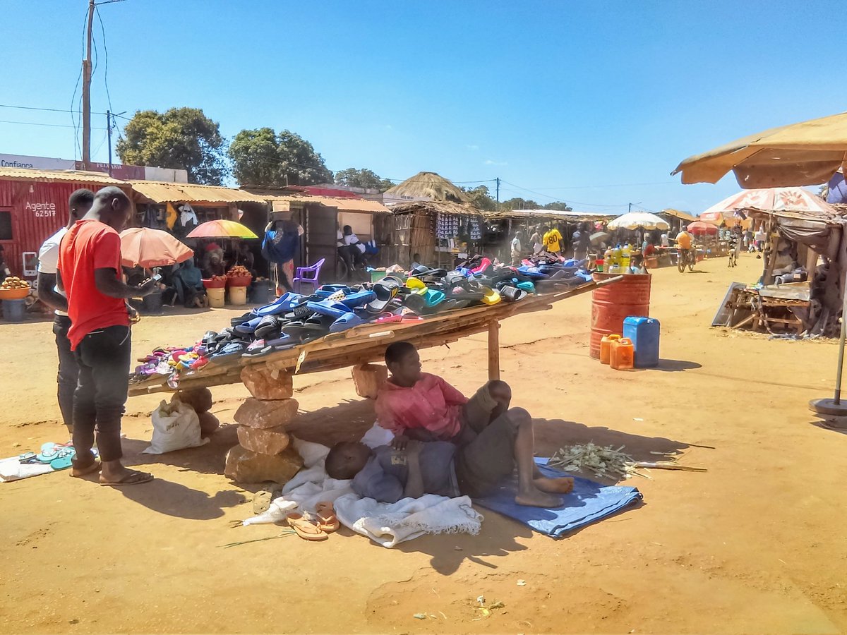 mozampam's tweet photo. It's #MarrevoneMonday! Please pray that the gospel will travel naturally along trade routes as believers do business.
The Makhuwa-Marrevone are in coastal Mozambique. They are unreached & only minimally engaged by believers from near-culture PGs to their north & south. #55in5 https://t.co/KguOxTAxy2