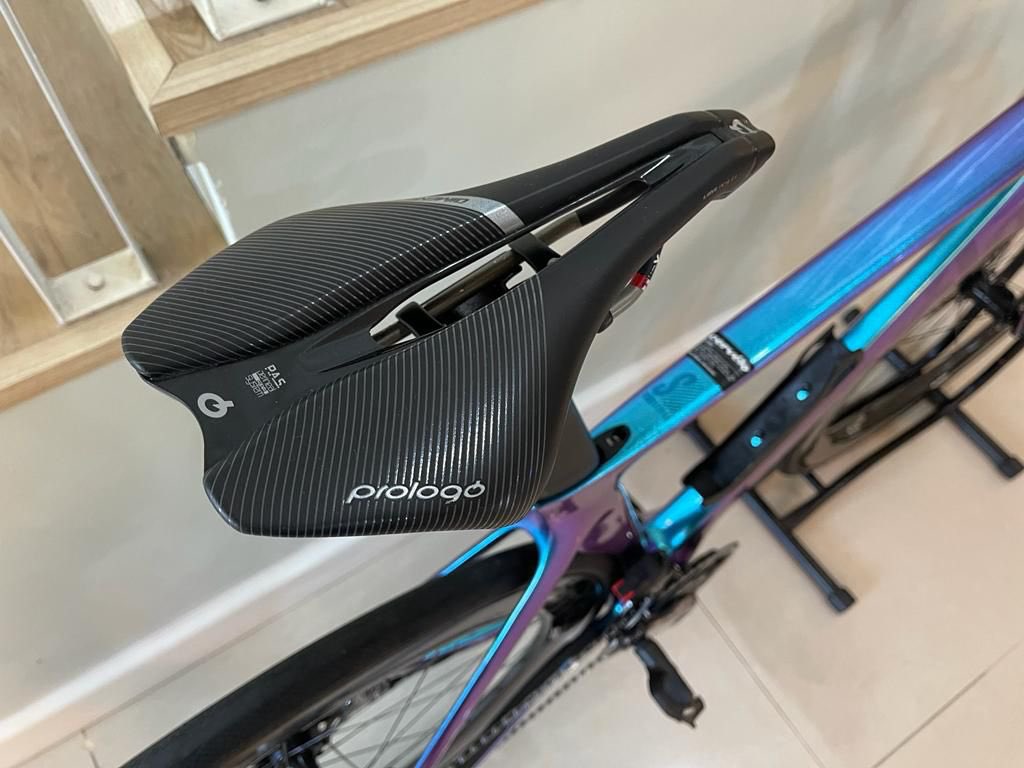 crowncyclebali's tweet photo. For sale : cervelo s-series chameleon size51 

Groupset       : sram axs 12 speed + powermeter 

Wheelset       :  enve SES +hub chris king 

Saddle            : PROLOG

Harga             : 165 juta 

Lokasi             : DENPASAR , bali #frbjb https://t.co/1adO99lGdj