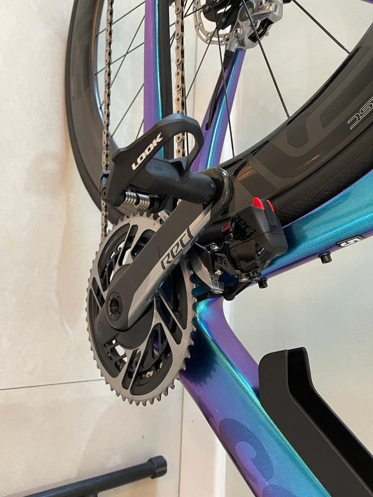 crowncyclebali's tweet photo. For sale : cervelo s-series chameleon size51 

Groupset       : sram axs 12 speed + powermeter 

Wheelset       :  enve SES +hub chris king 

Saddle            : PROLOG

Harga             : 165 juta 

Lokasi             : DENPASAR , bali #frbjb https://t.co/1adO99lGdj