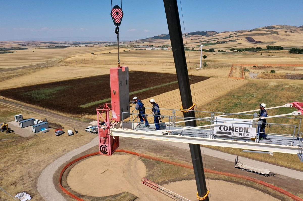 terexcranes's tweet photo. Assembly of #Terex #CTT181 #Cityclass #FlatTopTowerCrane. 65m jib length,  8t capacity
Thanks gru_pizzicoli ttps://www.pizzicoligru.com/
Share your #terexpassion #TerexCranes @terexcranes  @TerexCorp  #TerexCranesAtWork #FlatTopTowerCrane #FlatTop #TowerCrane https://t.co/XGFLjVJ9tq