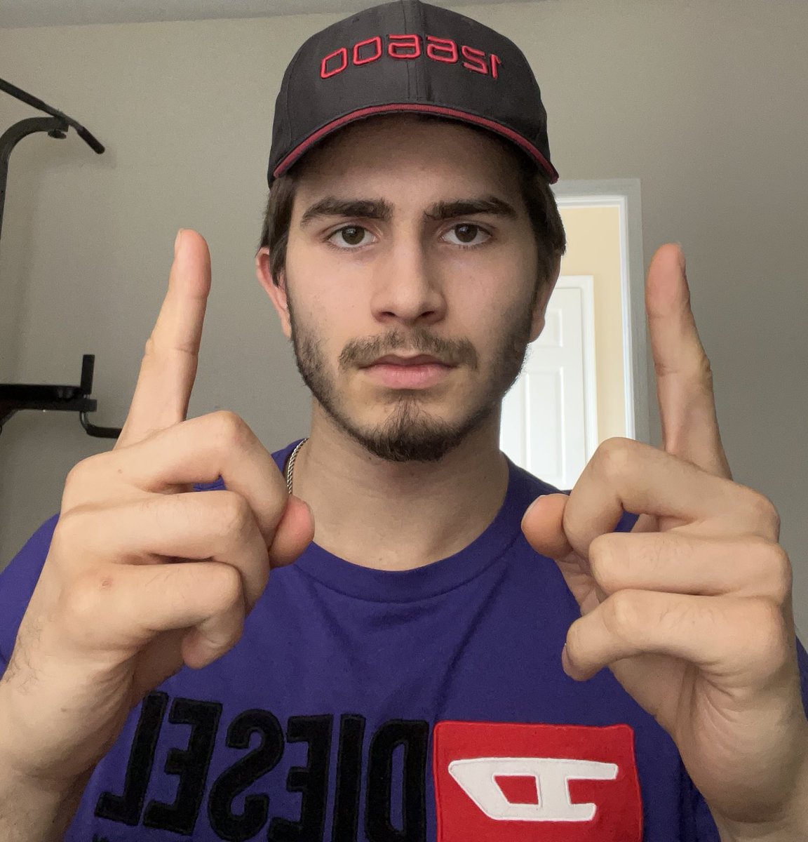 0.1 ETH giveaway!

All you gotta do is roast the shit outta me and retweet😂
Funniest comment wins

Hopefully this doesn’t turn out bad..